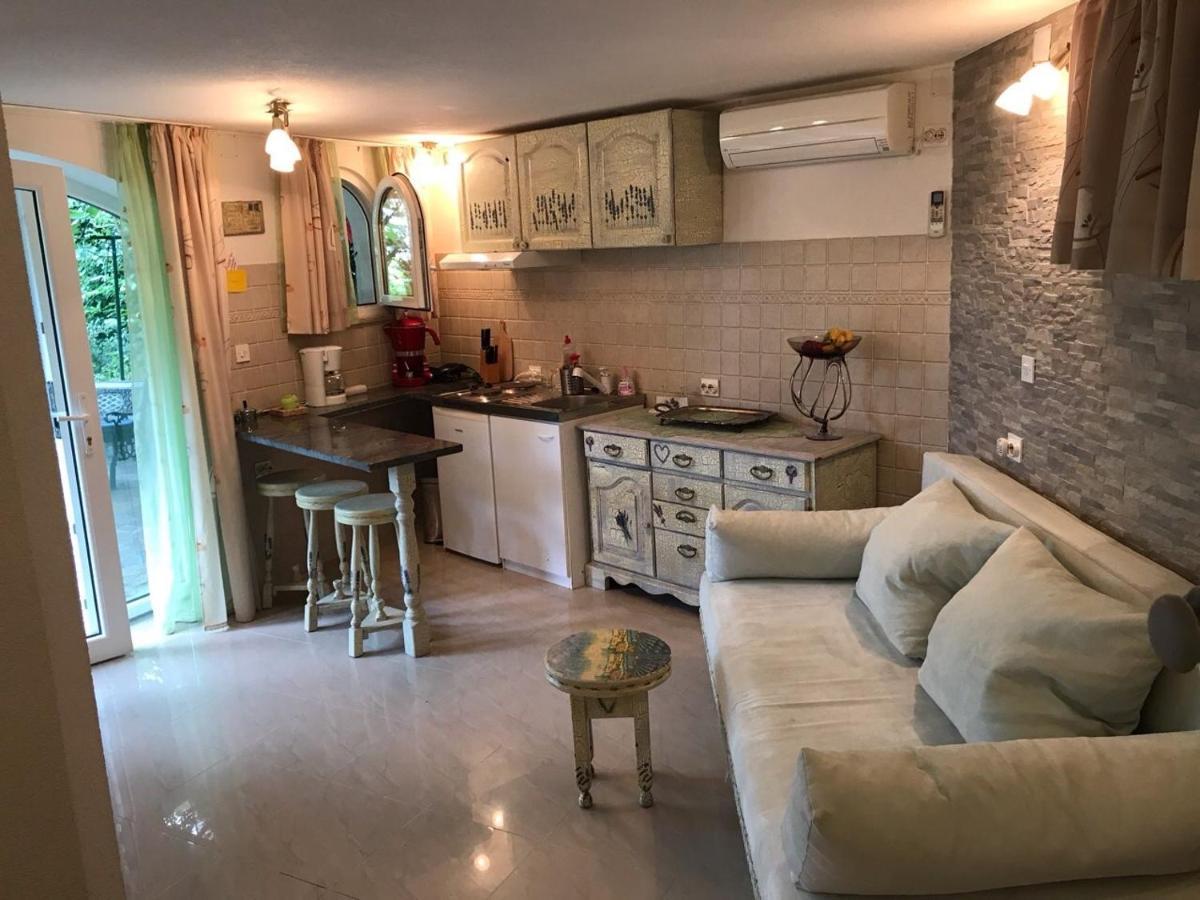 Studio Apartman Lavanda Matulji Eksteriør billede